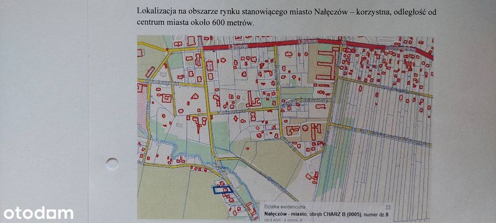Wolnostojący dom w spokojnej okolicy.