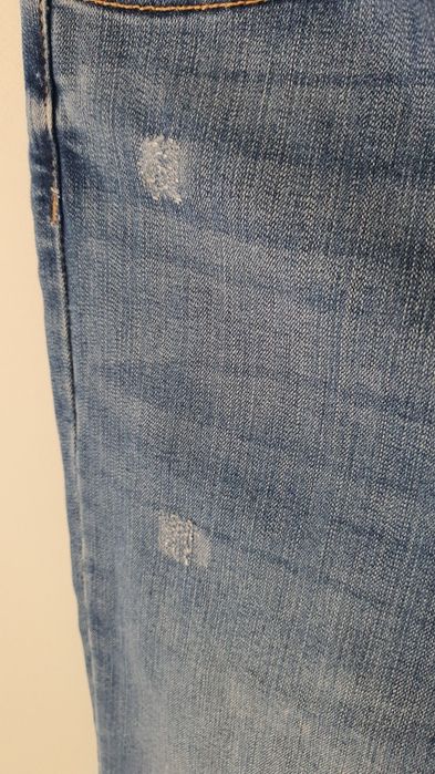 Damskie jeansy Pull&Bear – rozmiar 42 (USA 10 / MEX 32)