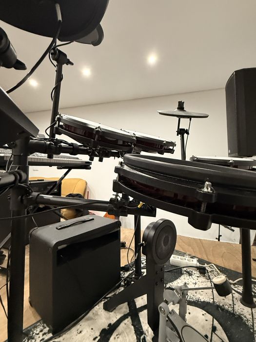 Alesis Nitro Max Kit Bateria Eletrônica