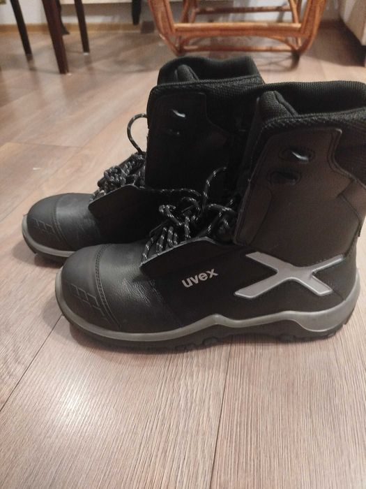 Buty robocze Uvex zimowe rozm.43