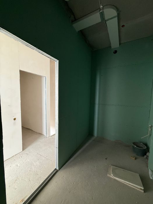 Продаж пентахуса част. ремонтом. З великою терассою. Без комісії