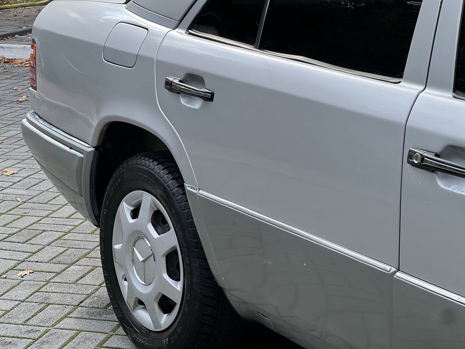 Mercedes Benz 2.5 diesel Автомат