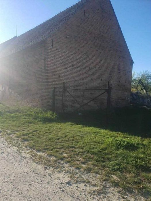 Magazyn stodoła garaż 170m2, przy ulicy, metalowa brama, Sulmierzyce,