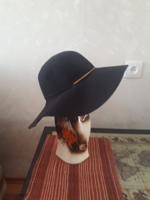 Шляпа женская новая