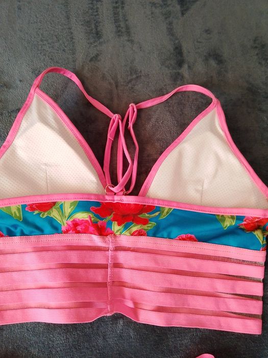 Nowy komplet fitness bikini rozmiar M