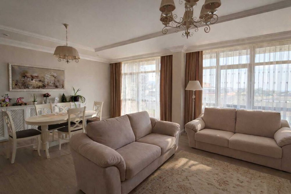 Простора 3-кімнатна квартира з панорамним видом | ЖК Greenland