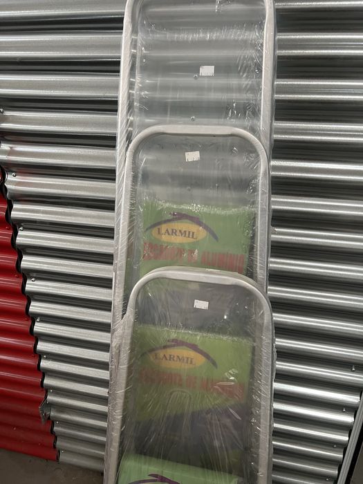 Conjunto de escadotes