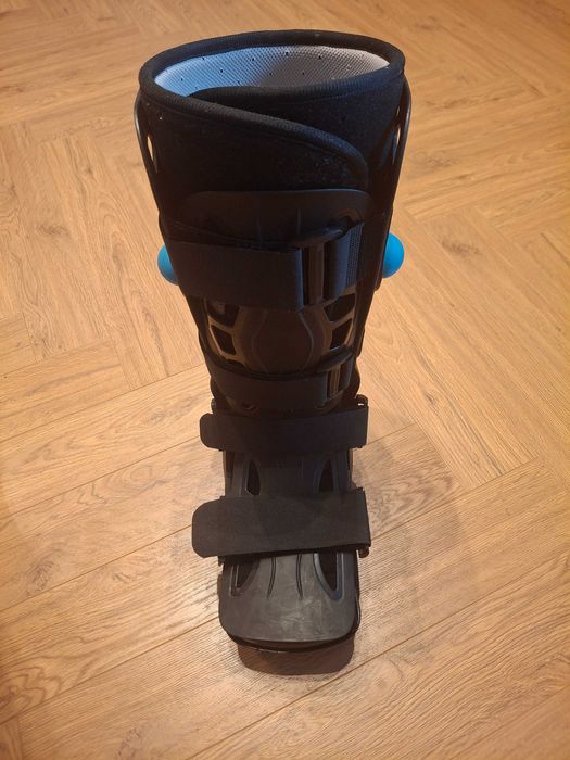 Comfortia Walker – orteza na goleń i stopę L