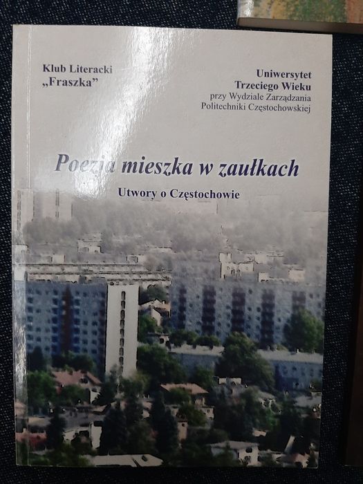 Oddam książki- wiersze