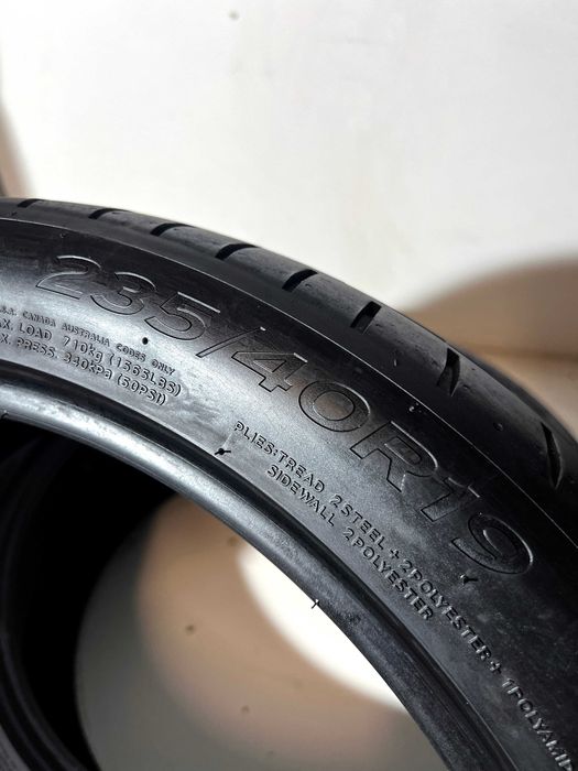 Pneus Hankook Ventus S1 Evo3 (Tesla) - 235/40/19 - Como NOVOS