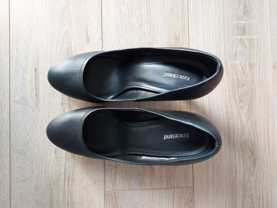 Buty Graceland Deichmann czółenka na obcasie 40