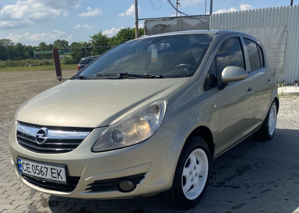 Опель Корса D 1.4 газ /бензин