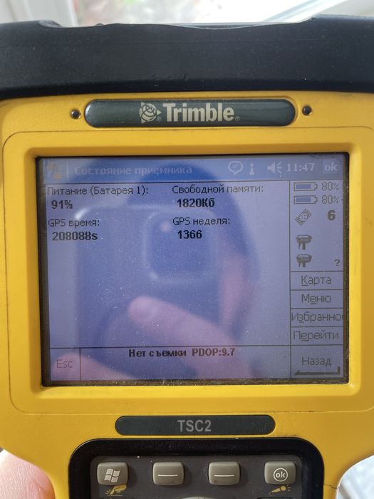 GPS приймач RTK GNSS TRIMBLE R8 5800 контроллер TRIMBLE TSC2
