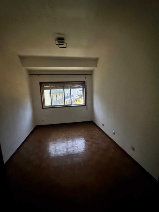 Porto Constituição ARRENDA-SE T1