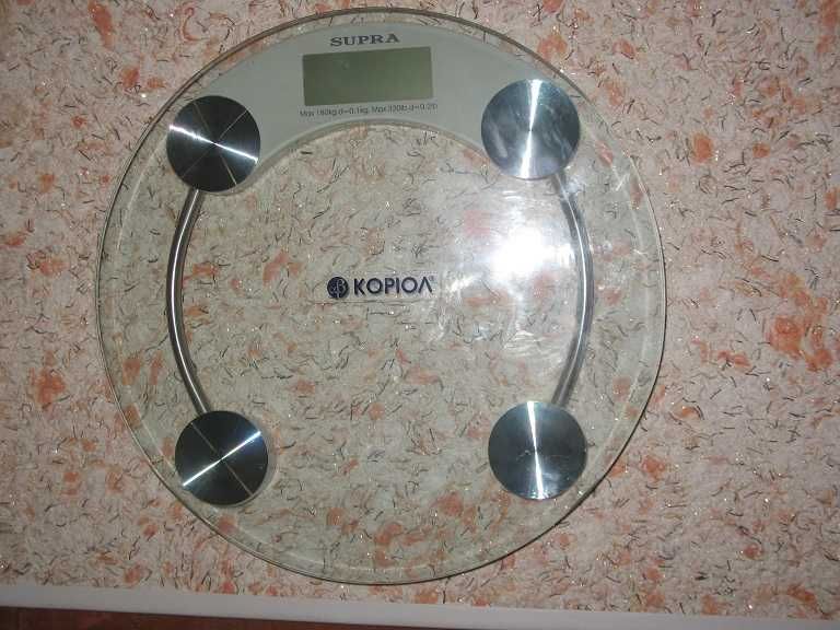 грелка костыль  массажер наколенник и весы