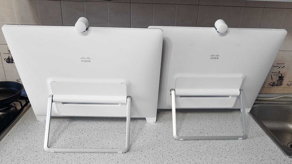 23-дюймовый сенсорный видеотерминал (монитор) Cisco Webex DX80