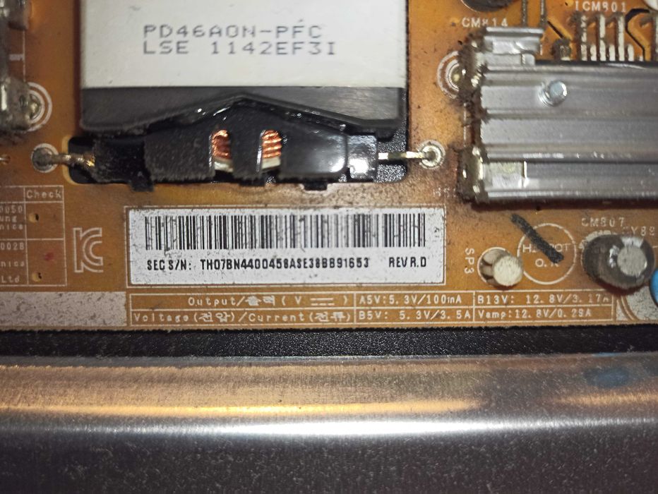 Samsung UE32D6000 na części - uszkodzona płyta główna
