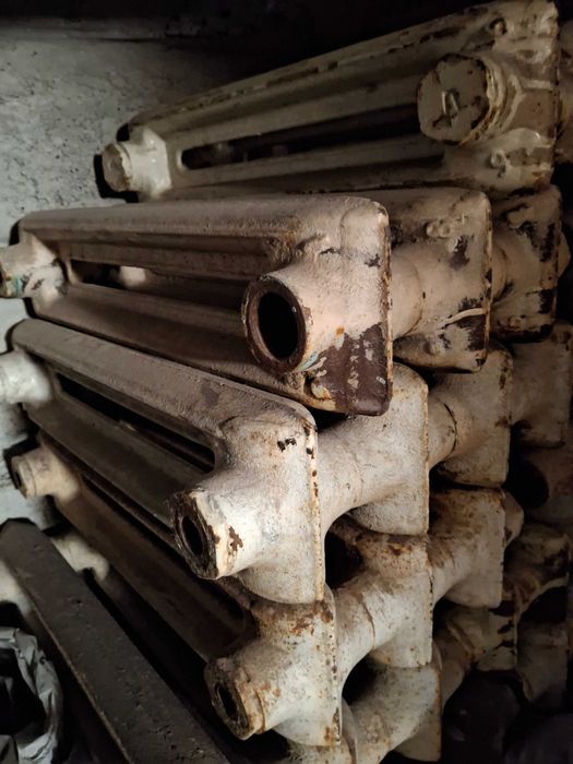 Батареї чавунні нові