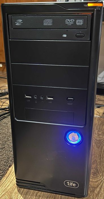 PC Quad Core Windows 10 formatado a funcionar à confiança