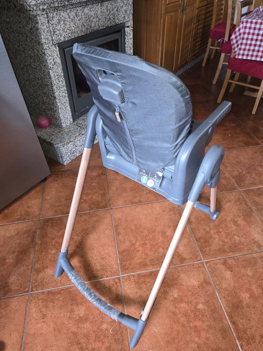 Cadeira de alimentação Maxi Cozi Minla