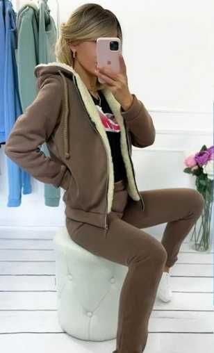 Жіночий теплий спортивний костюм з овчиноюй 56-58