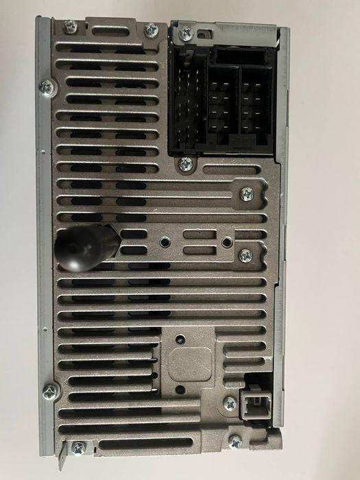 Продам штатну магнітолу Hyundai/Kia 961602G700T0 на KIA Magentis 3