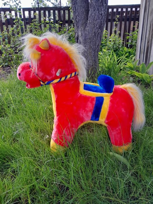 Игрушка  конячка.