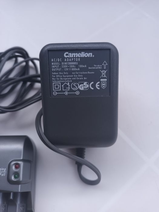 Carregador baterias Ni-Mh/Ni-Cd