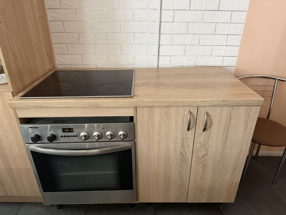 Электроплита  и  с духовым шкафом Miele