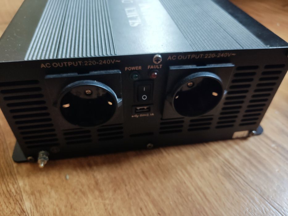 Інвертор 12в/220в 3000w