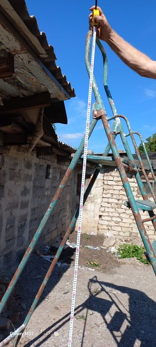 стремянка строительная  добротная