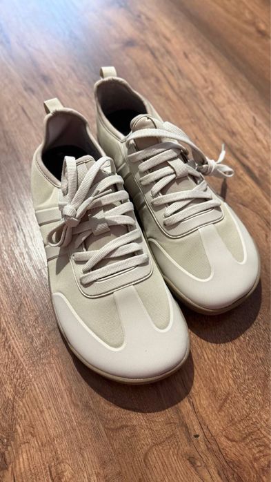 Nowe meskie sportowe buty barefoot, trampki wiosene, 44 rozmiar beżowe