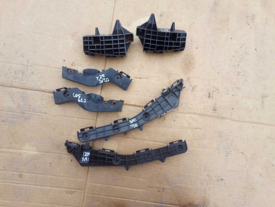 toyota AVENSIS T27 T29 15-18 ślizgi zderzaka tył sedan