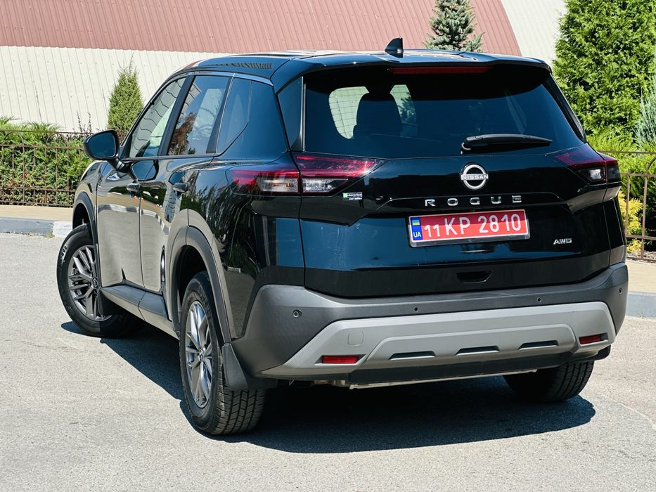 Nissan Rogue 2023 СВІЖАК