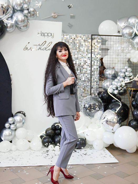 Костюм жіночий, класичний, трійка