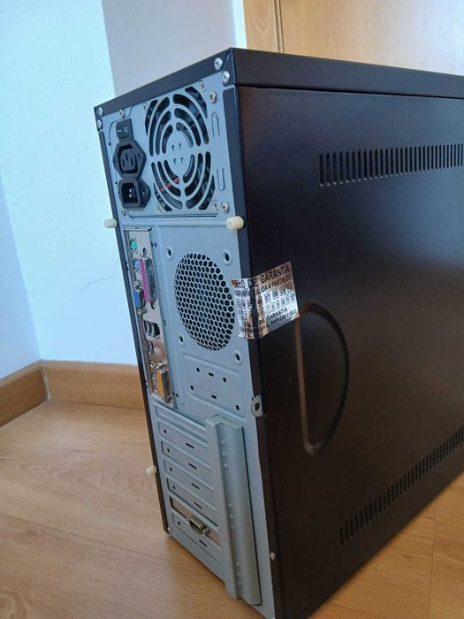 PC Torre e Impressora para peças