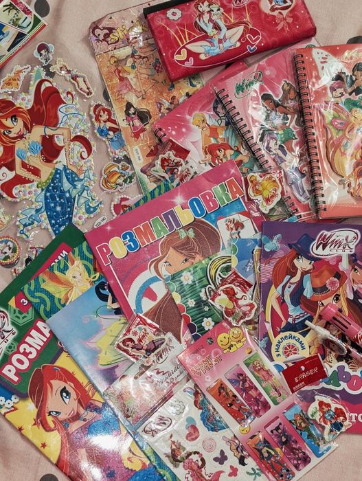 Канцелярія, наліпки Вінкс/ принцеси