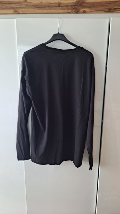 Nowa czarna ,  bluza  Bolf z nadrukiem .