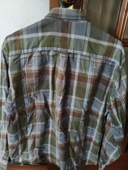 Camisa de homem de tons verde e castanho da marca triple marfel