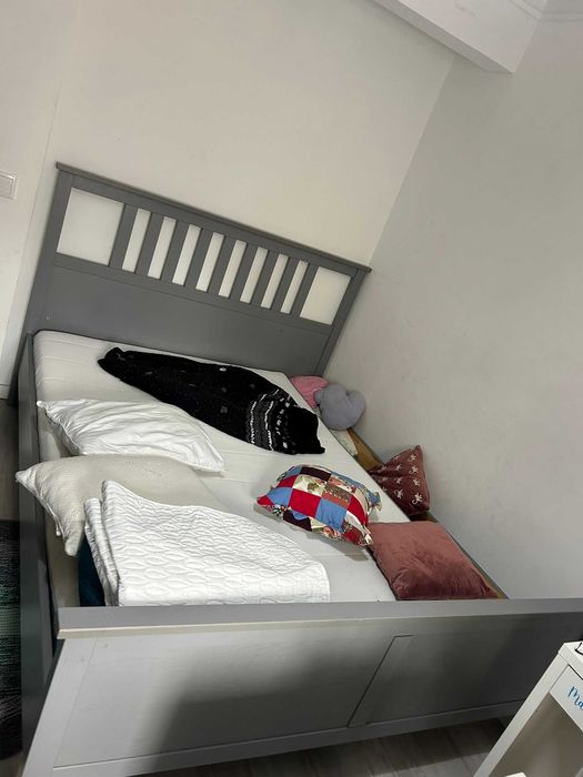 Cama e Mobília de quarto, vendo em separado, negociável
