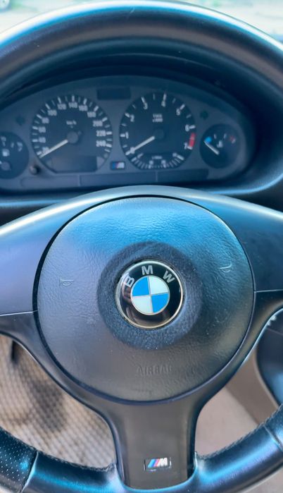 Продам BMW e36 320i