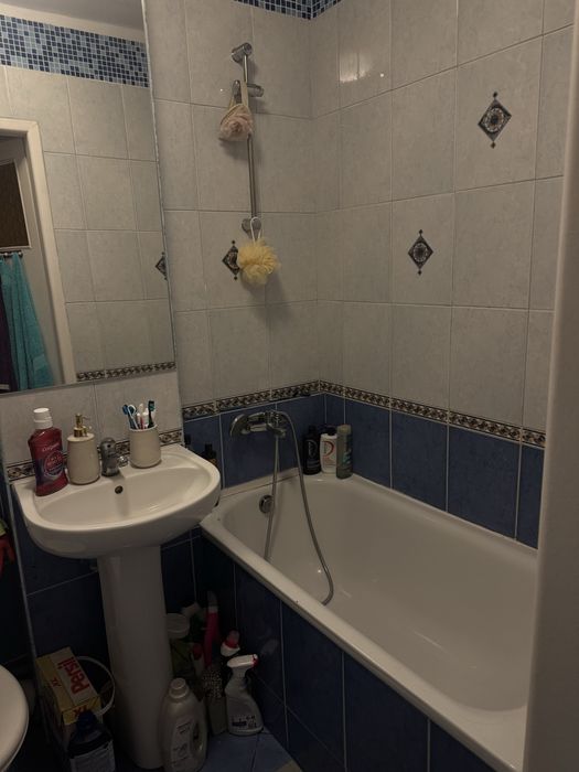 Pokój w samym centrum Warszawy, Rondo ONZ