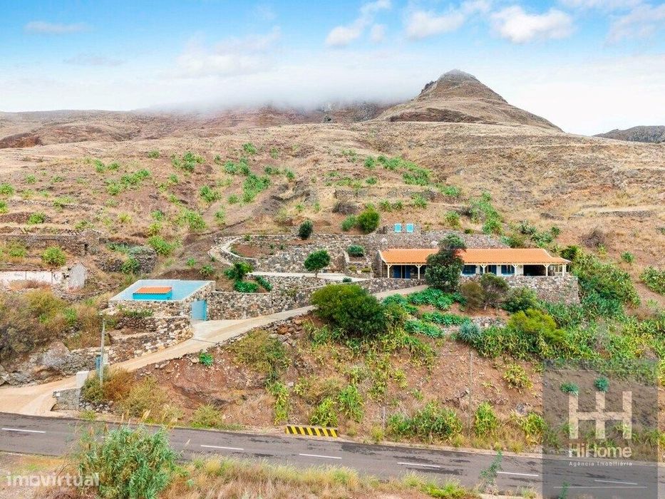 Um Refúgio Exclusivo no Coração da Natureza - Porto Santo