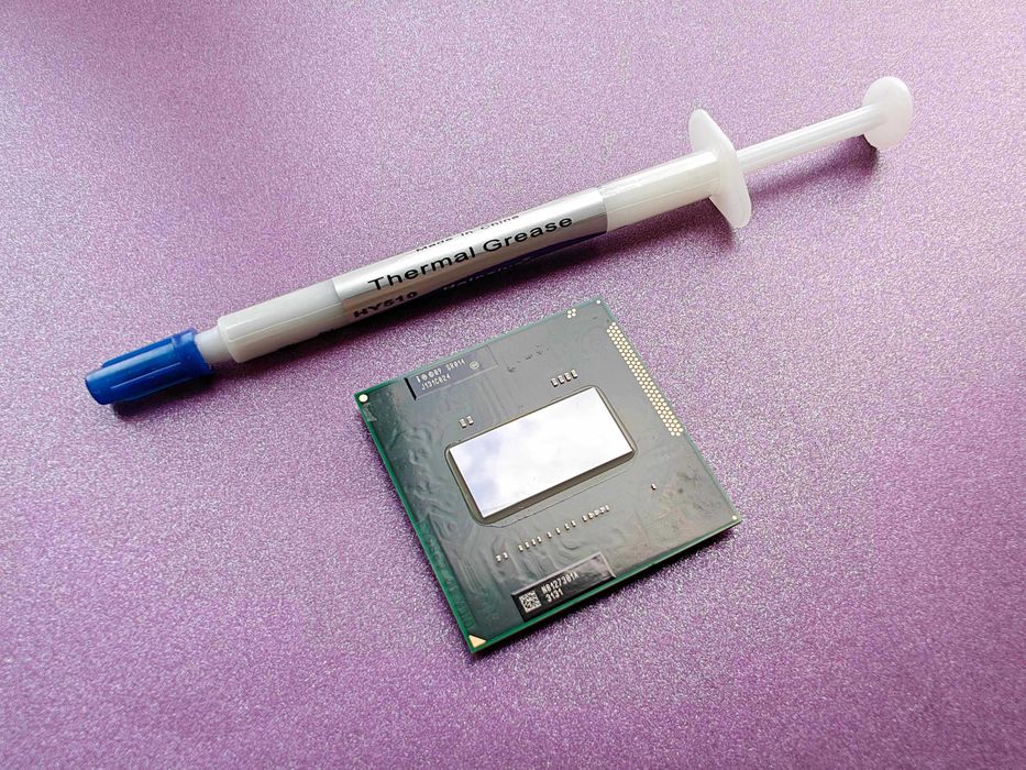 Процесор Intel Core i7 2720QM SR014 3.30GHz * 6M * 45W + термопаста