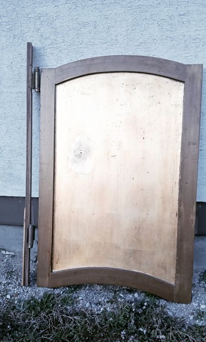 Drzwi wahadłowe drewniane złoty kolor  62 cm wys  90 cm