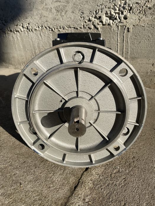 Двигун 4квт 1500r/min