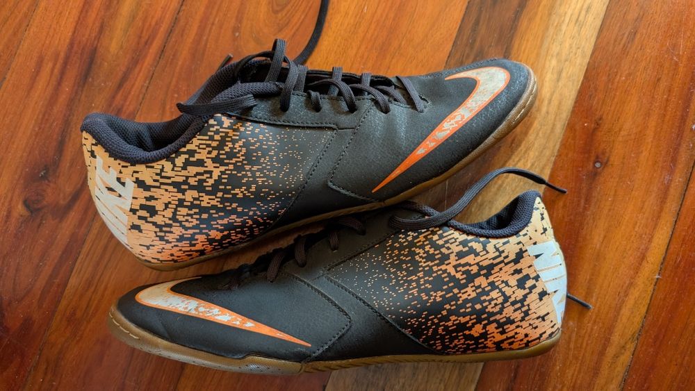 Sapatilhas futsal Nike tamanho 44.5