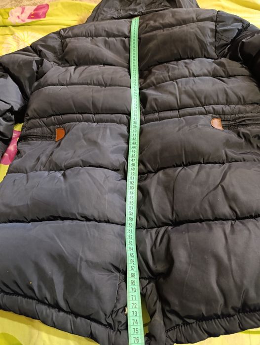 Продам детскую зимнюю куртку