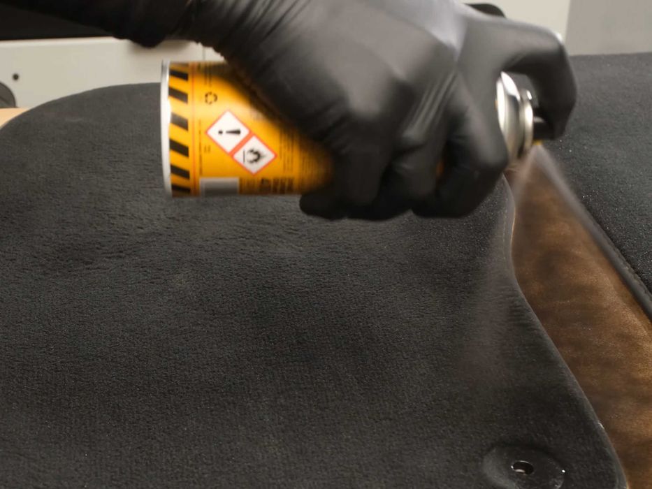 Фарба для текстилю та килимків Сhamaleon, 400 мл Аерозоль Чорний