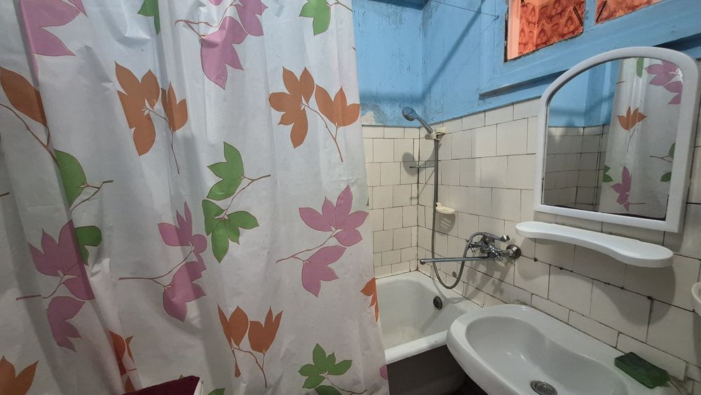 Продам 2 ком, Сталинка, Центр, Мебель, Техника